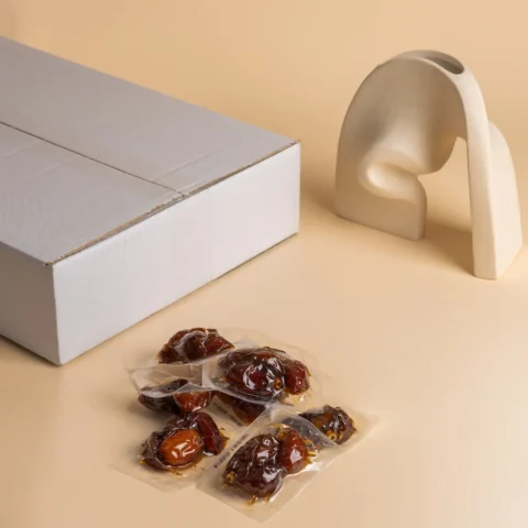 Maknooz Dates –100 Pieces